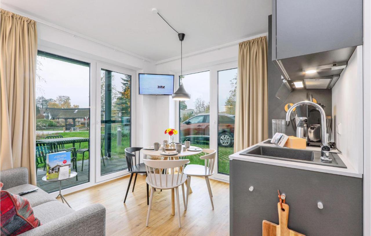 Gorgeous Apartment In Lembruch-Duemmer See Extérieur photo